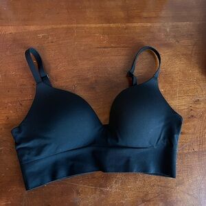 Neiwai Super Soft Seamless Fixed Cup Bra
